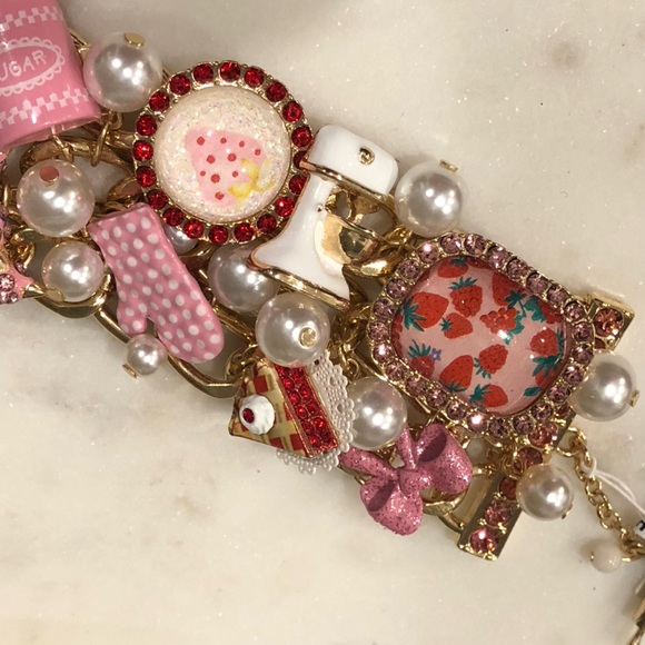 💖NWT💖 Betsey Johnson BABYCAKES CLUSTER BRACELET PINK - Picture 12 of 12